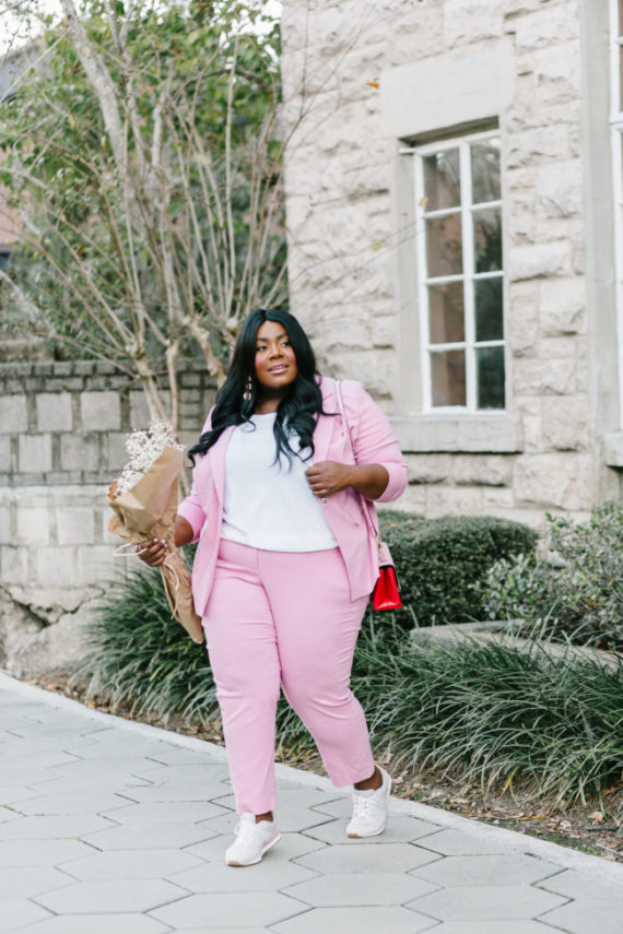 6 Outfits to Wear for Valentine’s Day - Crossroads