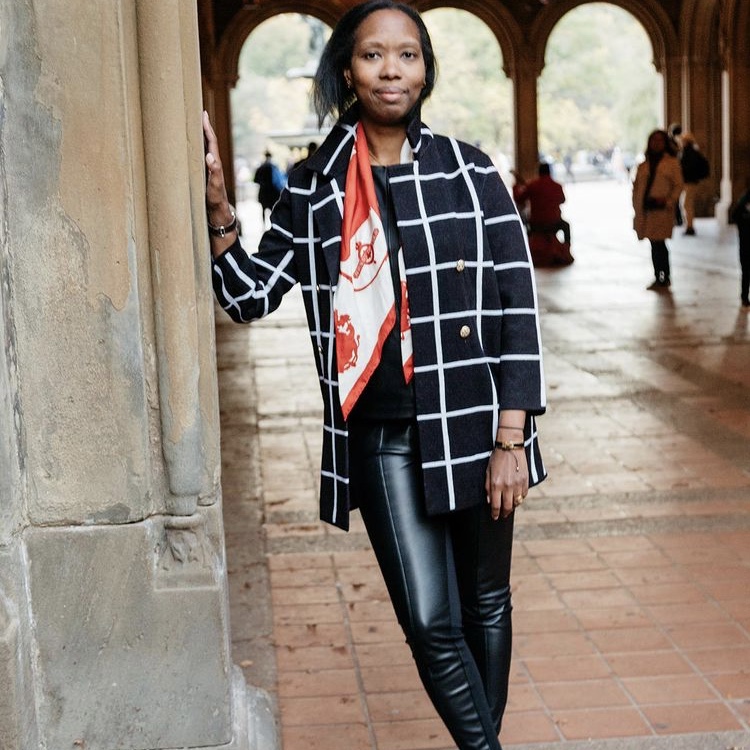 Zhushing up an all black basic outfit with an Hermes scarf