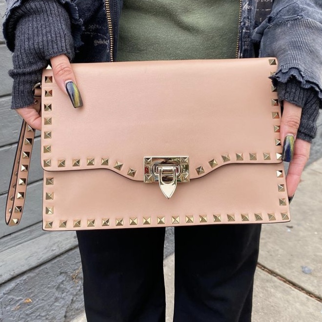photo of peach handbag
