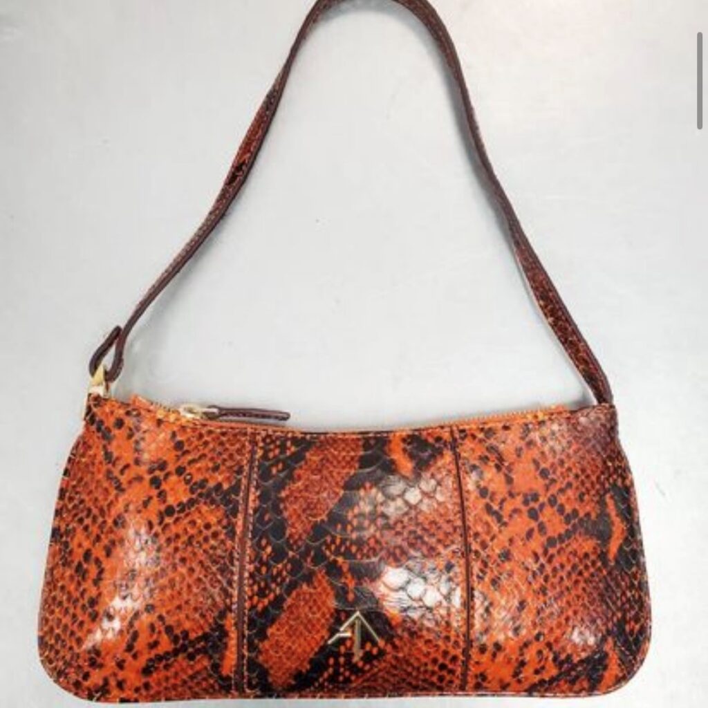 baguette style bag, an example of popular 90's purses