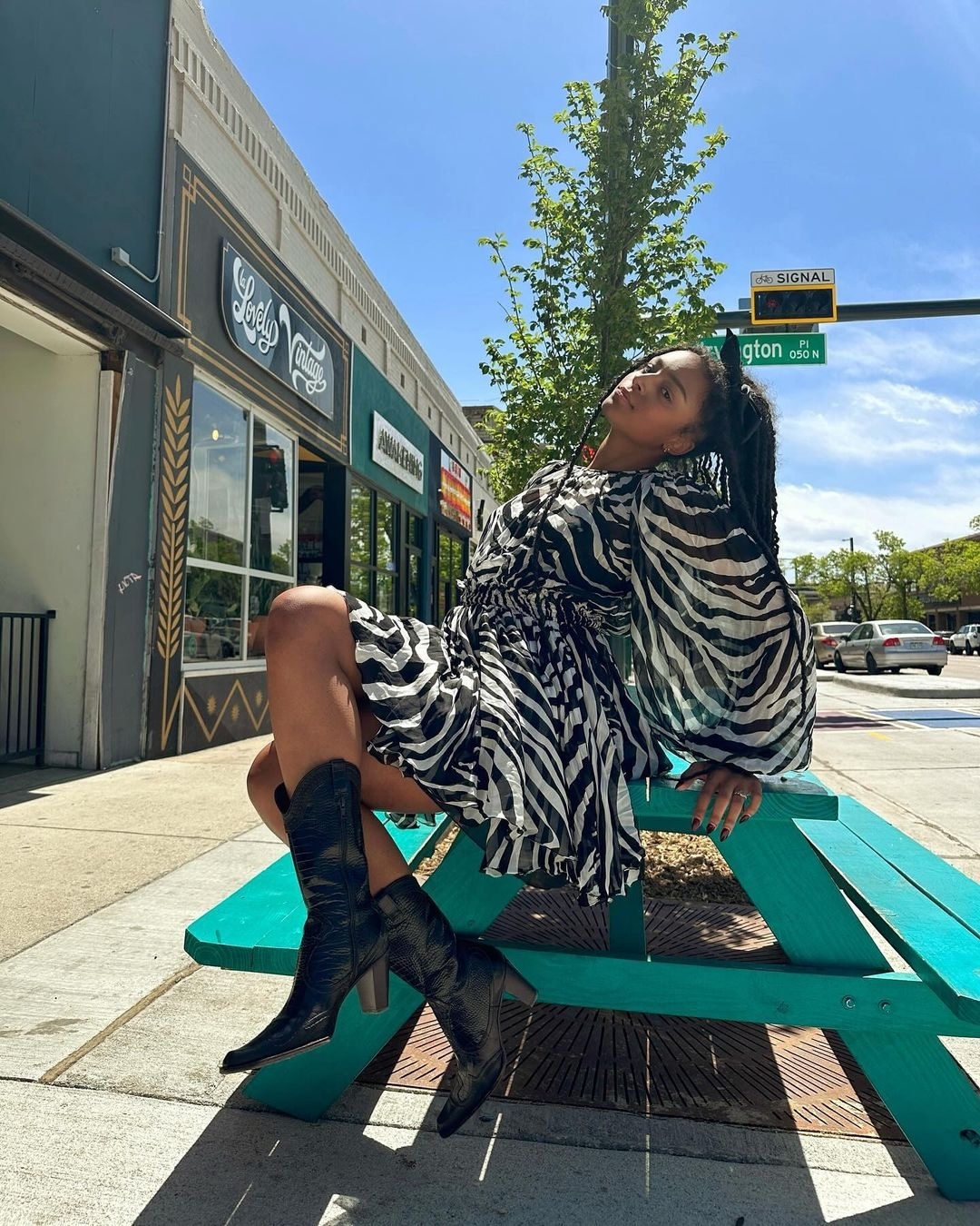 Every day brings a new opportunity to step out in style. 🧡🤩

Do you love fashion? Bring your passion to Crossroads! Our goal is to create a fun, inclusive environment to buy and sell secondhand fashion. If this sounds like something you are interested in, click the careers link in our bio to apply online! 🌟

📸: Crossroads Denver @crossroads_colorado 

#crossroadstrading #crossroadsfinds #crossroadsstore #fashionfinds #buyselltrade #style #thriftfinds #consignment #shopping #womensfashion #mensfashion #fashionblogger #ootd #fashion #thrift #sustainablefashion #secondhandfirst #shopthrift #consignment #thrifted