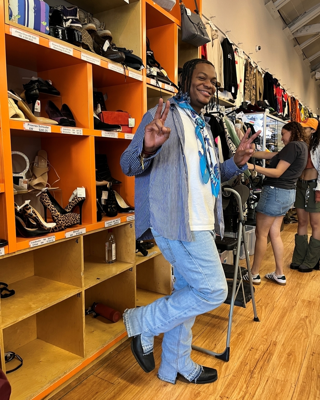 Spotlight on Staff Style. 🧡 SWIPE 👉 ⁣Crossroads has the best-dressed employees! Want to join the team? Click the Careers link in our bio!​​​​​​​​​⁣⁣⁣⁣⁣⁣

#crossroadstrading #crossroadsfinds #crossroadsstore #fashionfinds #buyselltrade #style #thriftfinds #consignment #shopping #womensfashion #mensfashion #fashionblogger #ootd #fashion