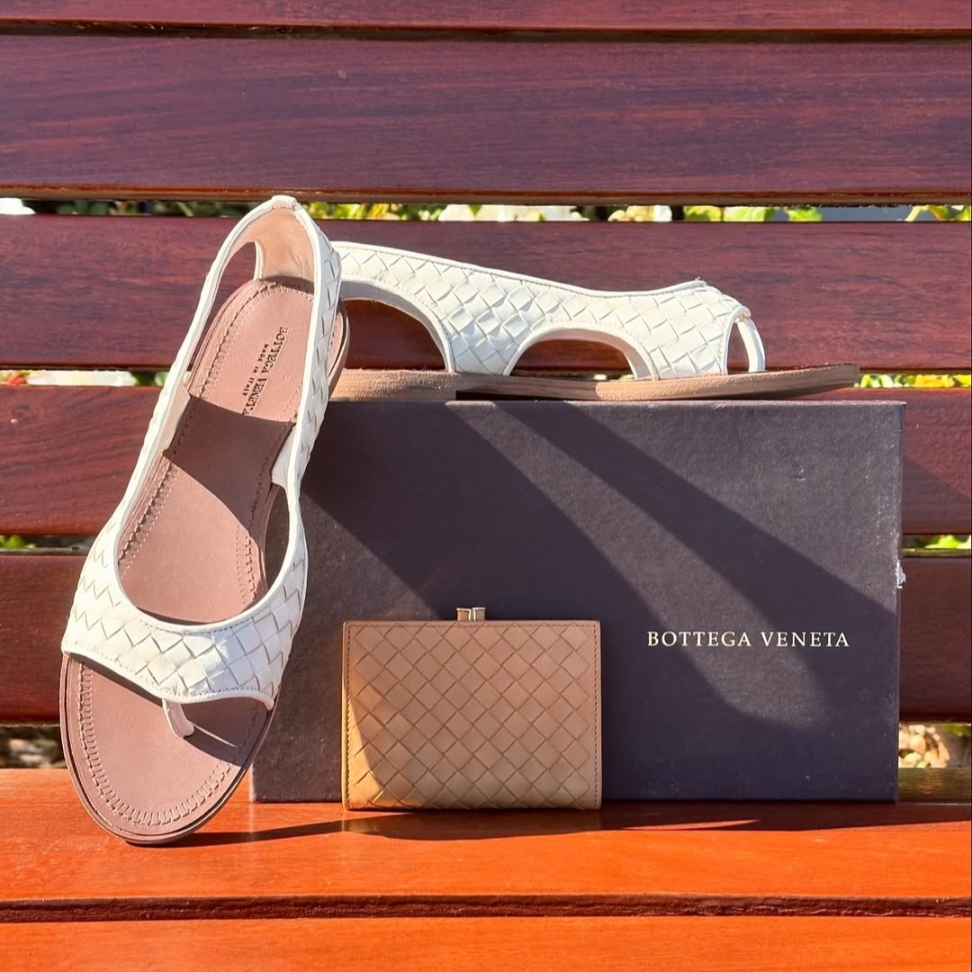 Do you have designer items you are ready to rehome? Consign them with Crossroads! ✨

Crossroads is your one-stop shop to sell, offering consignment on your high-end designer items, with payouts up to 70% in cash. 🧡 Visit Crossroads and ask a buyer about consignment! 🔗Link in bio to find a Store Near You.

All photos are reposted from our regional feeds. Contact the store directly to inquire about any items in the photos. 

#1: Crossroads Huntington Beach @crossroads_socal
#2: Crossroads Culver City @crossroads_socal
#3: Crossroads Huntington Beach @crossroads_socal
#4: Crossroads Santa Barbara @crossroads_socal
#5: Crossroads Huntington Beach @crossroads_socal
#6: Crossroads Hollywood @crossroads_socal

#crossroadstrading #crossroadsfinds #crossroadsstore #fashionfinds #buyselltrade #style #thriftfinds #consignment #shopping #womensfashion #mensfashion #fashionblogger #ootd #fashion #thrift #sustainablefashion #secondhandfirst #shopthrift #consignment #thrifted