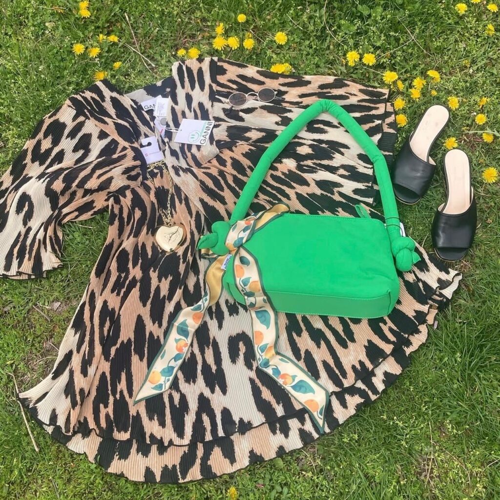 preloved fashion dress in leopard print