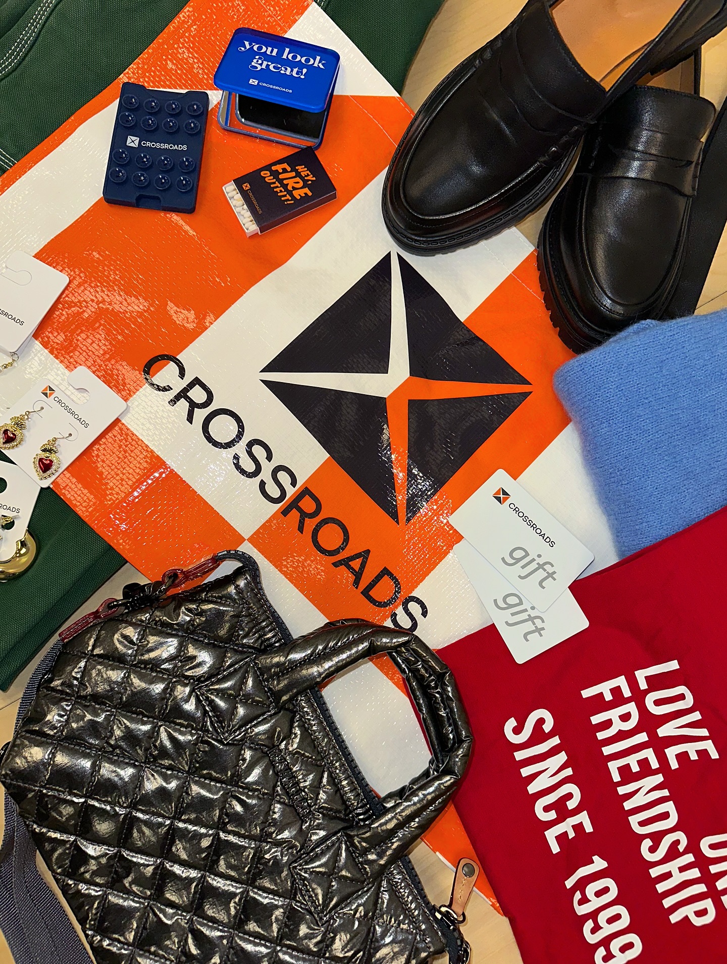 T-minus 2 days till our Let’s Get Jolly holiday event! ❄️☃️

Visit any Crossroads or our sister store @fillmoreand5th on December 20th for a day of great fashion, prizes, and holiday fun! 🥳🎁

✨ Sell with us for a chance to win a $1,000 Crossroads gift card—and the first 25 sellers score a special gift!

✨ Shop with us and spin our prize wheel with every purchase.

We can’t wait to celebrate with you! ❄️💙
#crossroadstrading #crossroadsfinds #holidayparty