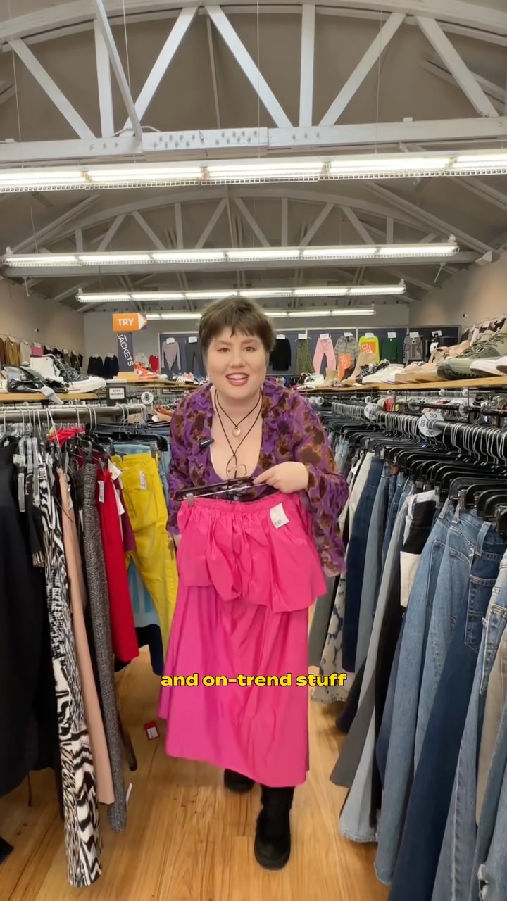 Needed a sign to finally clean out your closet? This is it! 👀

Come to Crossroads to get paid for your style. We now offer 25% to 40% back in cash or 45% in store credit. Click the link in our bio to find a store near you! 🧡🤩

#crossroadstrading #crossroadsfinds #buyselltrade #womensfashion #mensfashion