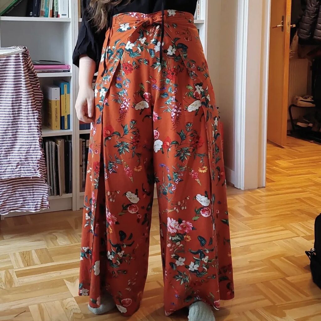 wrap pants in a floral print