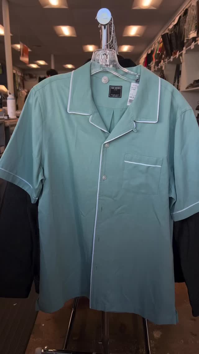 Closet overflowing? Let’s fix that! 🙌

Crossroads is buying your gently used menswear. Here are just a few of the brands we (and our customers) love! 🧡

Check out our selling guide to see more examples of the brands we love: crossroadstrading.com/selling-guide/ 🛍️

🎥: Silverlake Crossroads @crossroads_socal 

#crossroadstrading #buyselltrade #crossroadsfinds #mensfashion #shopping