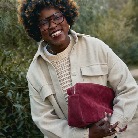 Home_HowItWorks_Fa26 photo of model in fall fashion